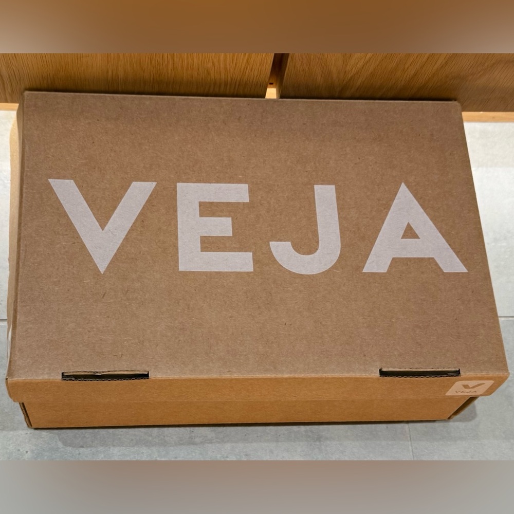 • VEJA • V-10 SUEDE MULTICO PEACH • NEW NWT - Picture 2 of 11